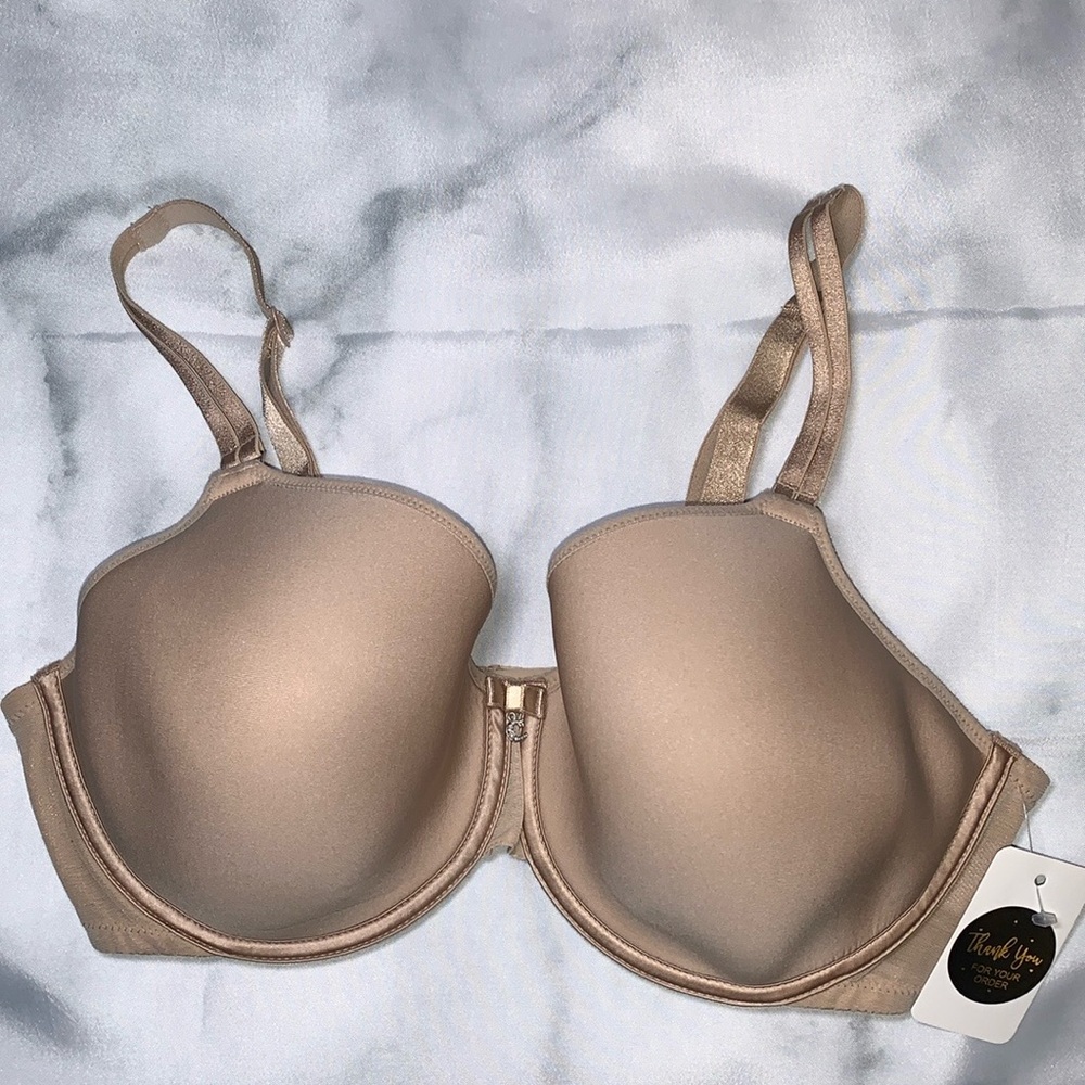 NWOT 36DD / 36E Nude Chantelle Sublime Convertible Spacer Bra